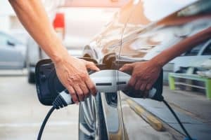 Driveco a signé un partenariat avec Carrefour Market pour déployer des points de charge.