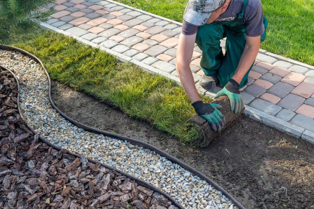 Rostaing propose un gant de jardin protecteur.