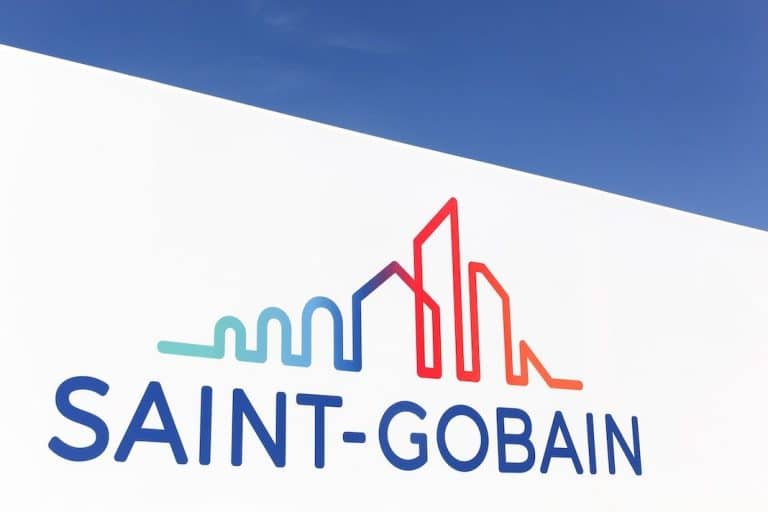 Saint-Gobain et Roctool combinent leurs technologies pour accélérer la fabrication de pièces composites.