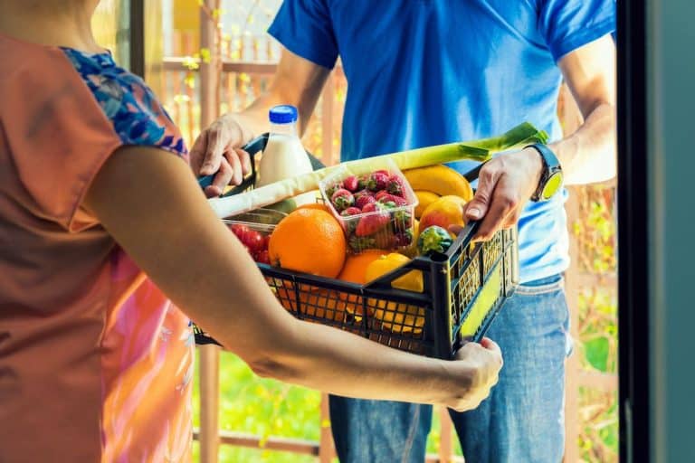 Flink acquiert le pionnier du quick commerce cajoo et s'associe à Carrefour.