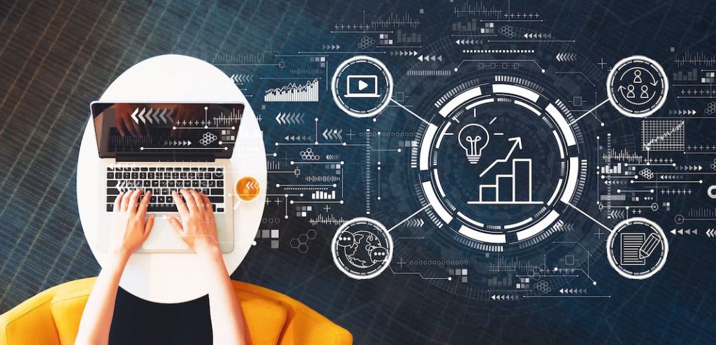 Amplitude élargit son offre de produits avec la toute première plateforme de données client.