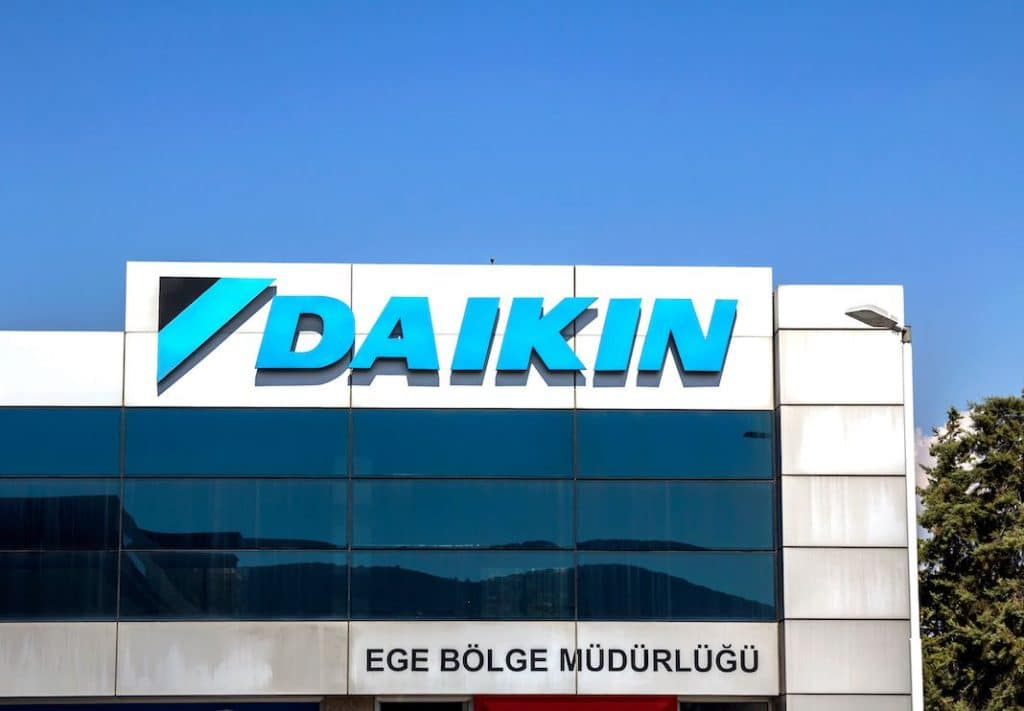 Daikin rachète Duplomatic ms spa, un fabricant italien d'équipements hydrauliques.