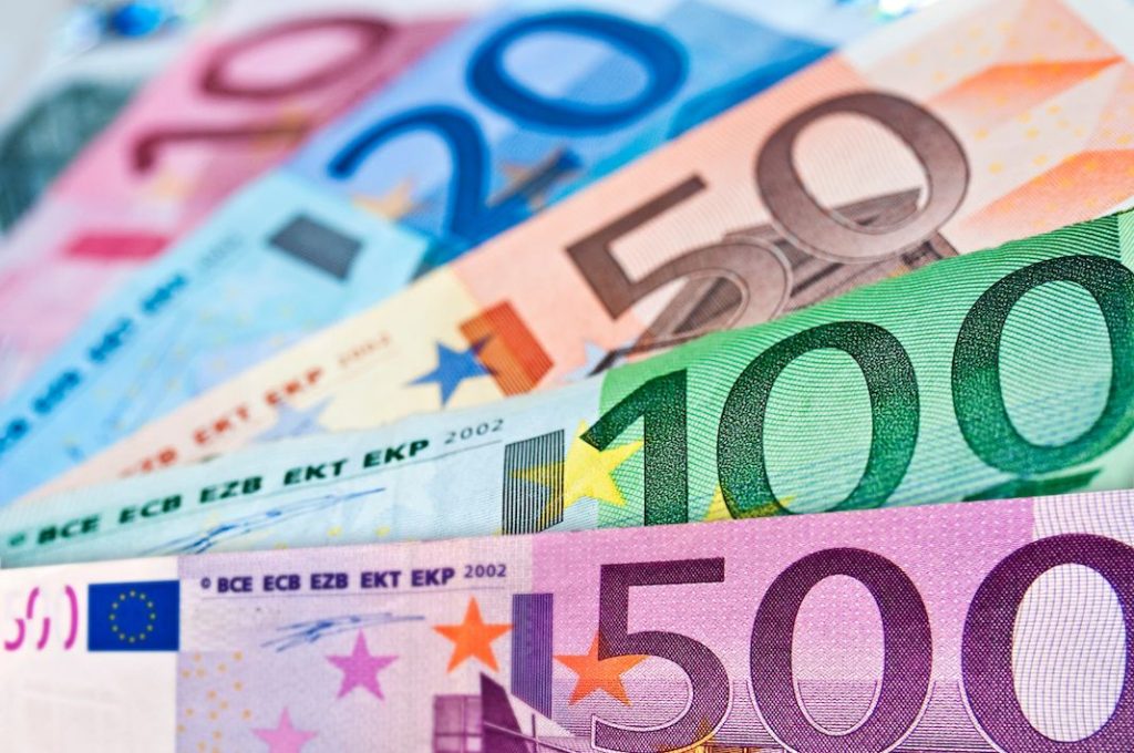 Shine, pionnier du dépôt d’espèces pour les professionnel·le·s et les commerçant·e·s.