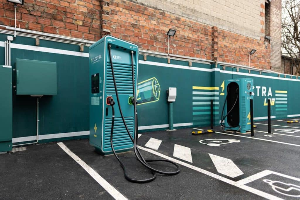Electra, chargeur rapide pour véhicules électriques lève 160 millions d’euros