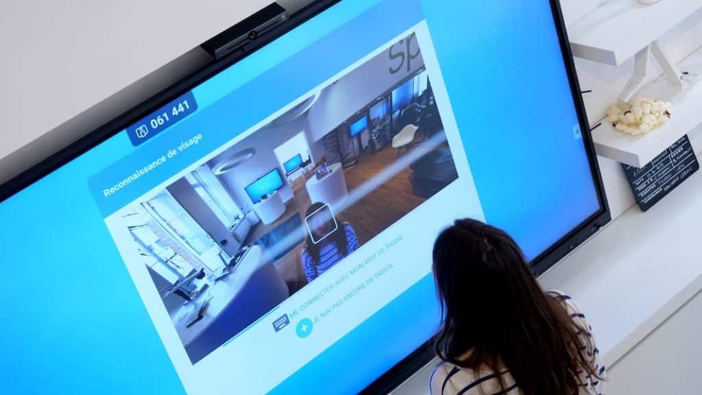 Speechi annonce une 1ère mondiale sur des écrans interactifs