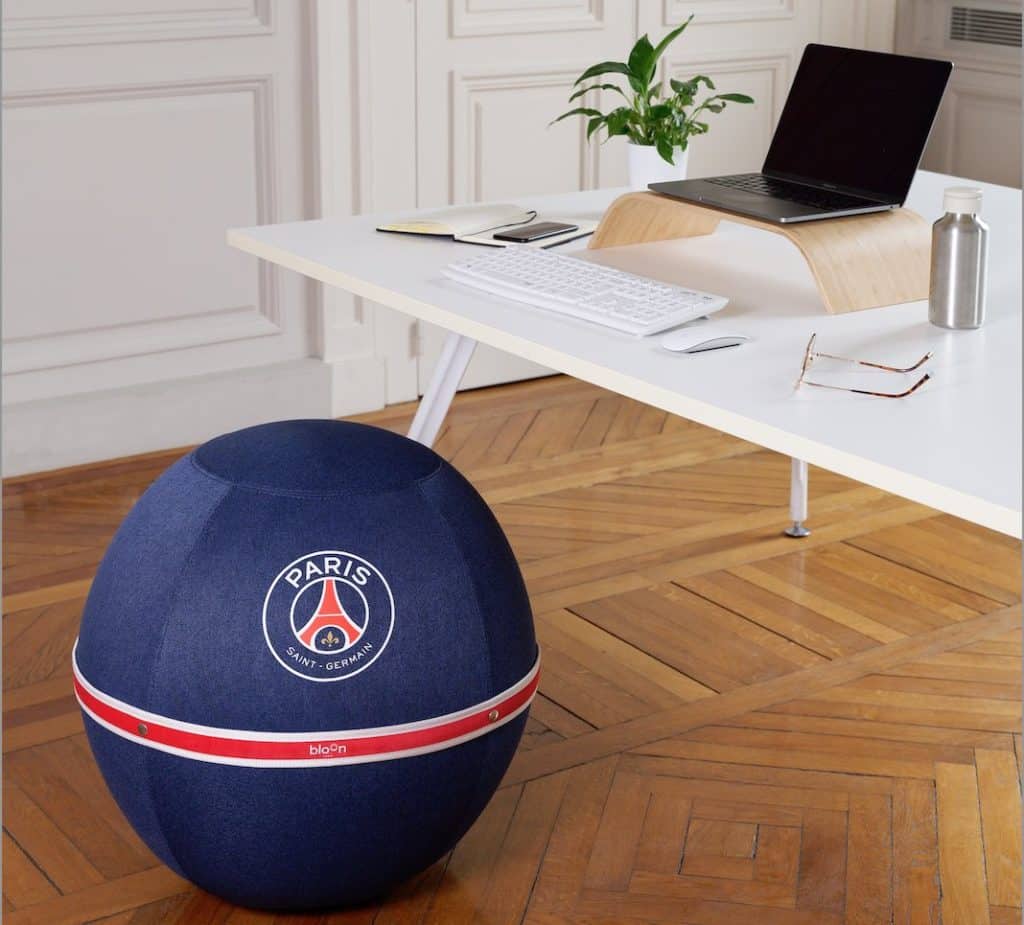 Paris Saint-Germain lance son siège ballon officiel