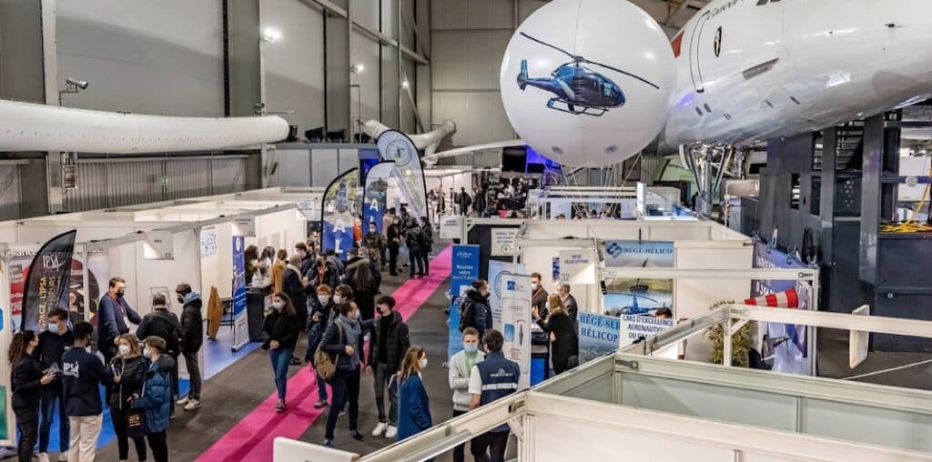 Salon des formations et métiers aéronautiques