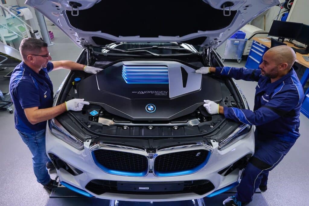 BMW, première mondiale d’un iX5 Hydrogen