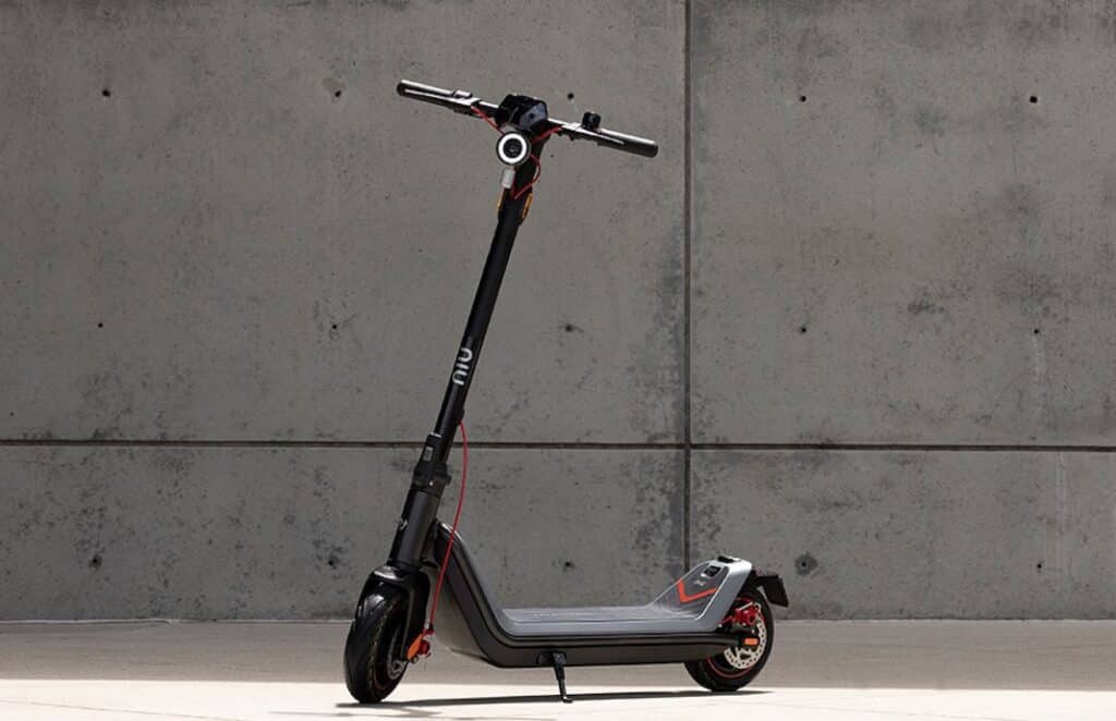 NIU commercialise sa nouvelle trottinette améliorée