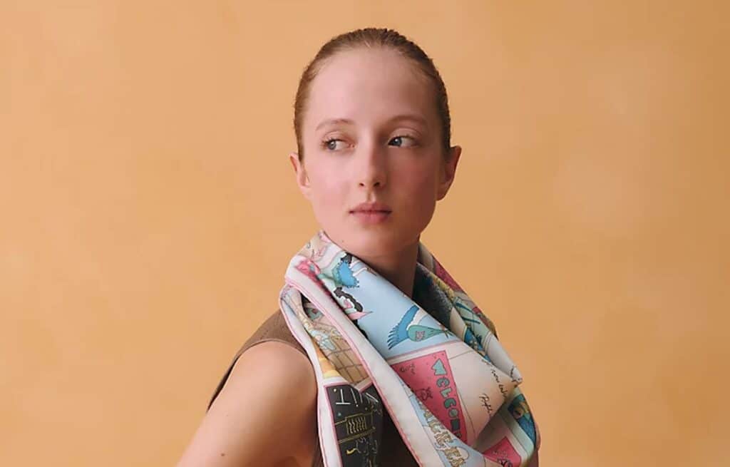 Carré Hermès : le foulard de soie qui défie la crise du luxe