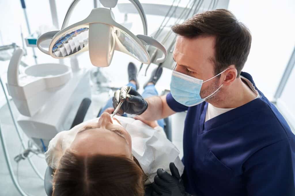 Les vrais salaires des dentistes en France