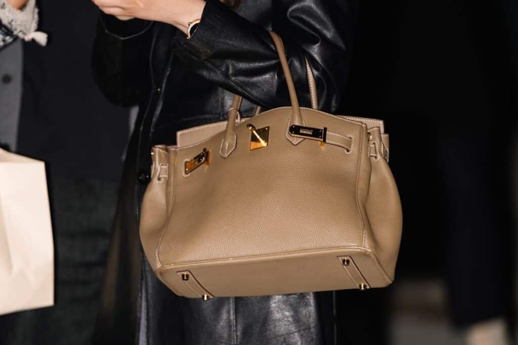 Le sac Birkin : comment Hermès a fait de la rareté une industrie
