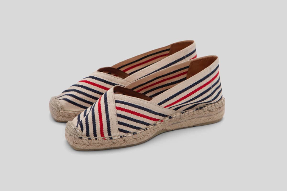 Espadrilles de Mauléon : quatre artisans pour sauver le savoir-faire français
