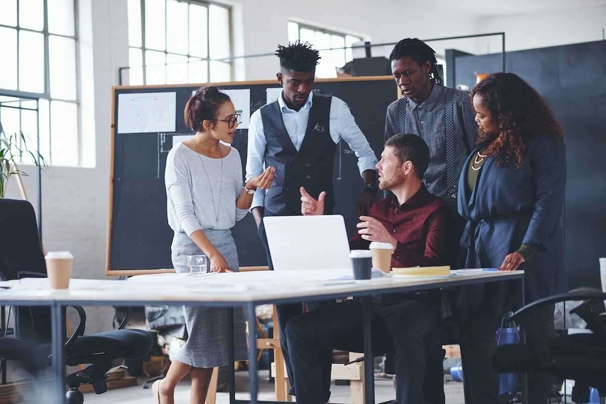 Comment choisir une agence de marketing digital pour une PME en France : 5 modèles de partenaires à comparer