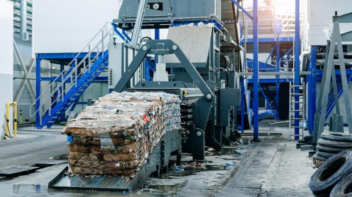 Déchets industriels : comment choisir son prestataire dans le Nord et en Normandie ?